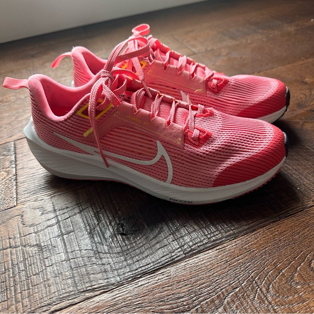 Kids Nike Air Zoom Pegasus 40 Coral Chalk/White Citron Pulse 6 Youth Women’s 7.5